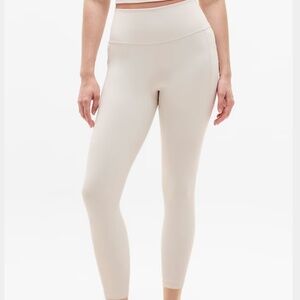 NWT Athleta Salutation Stash 7/8 Leggings in Bone, Size L